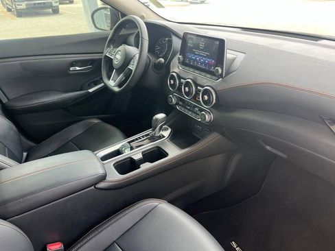 Used 2023 Nissan Sentra SR w/ SR Premium Package FWD image 24