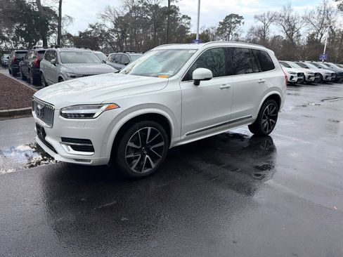 Used 2024 Volvo XC90 B6 Plus w/ Protection Package Premier image 9