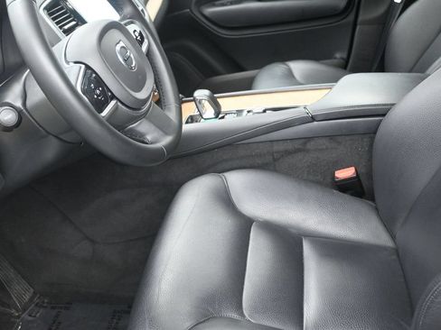 Used 2024 Volvo XC90 B6 Plus w/ Protection Package Premier AWD/4WD image 12