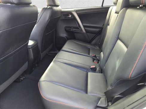 Used 2016 Toyota RAV4 SE image 20