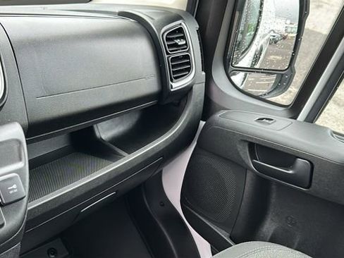 Used 2024 RAM ProMaster 3500 FWD image 19