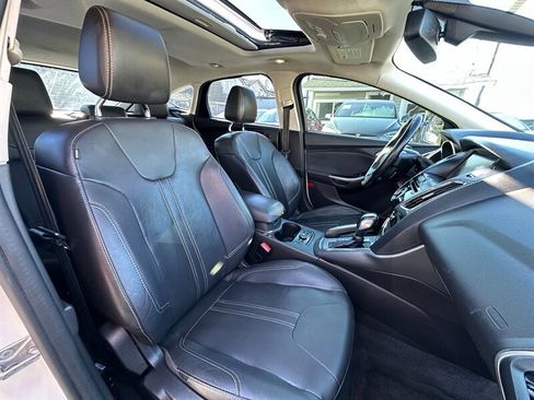 Used 2012 Ford Focus Titanium image 13