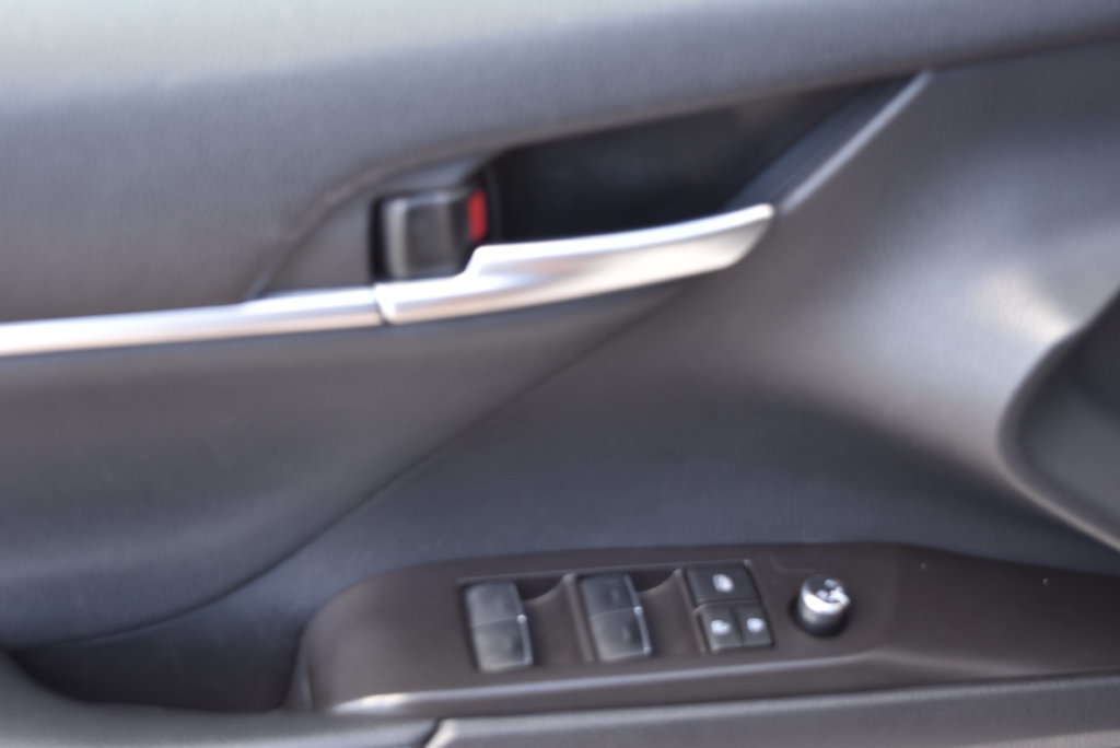 Used 2024 Toyota Camry XSE FWD image 8
