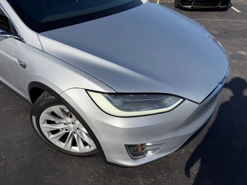 Used 2018 Tesla Model X 75D image 62