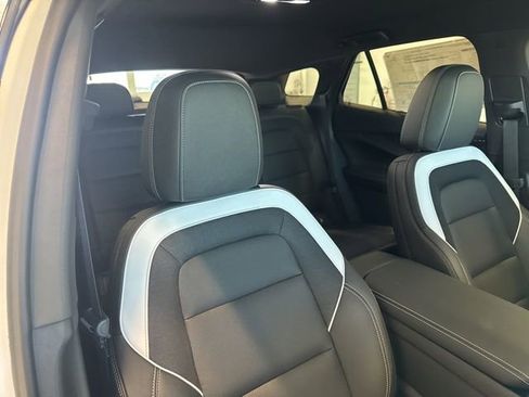 New 2025 Chevrolet Blazer EV LT image 25