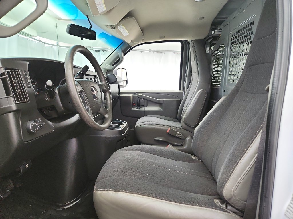 Used 2018 GMC Savana 2500 w/ Driver Convenience Package RWD image 11