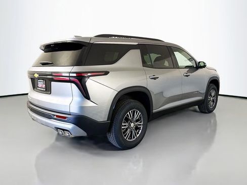 New 2026 Chevrolet Traverse LT w/ Driver Confidence Package image 9