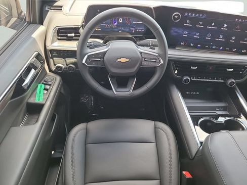 New 2026 Chevrolet Suburban LT w/ Comfort Package RWD image 17