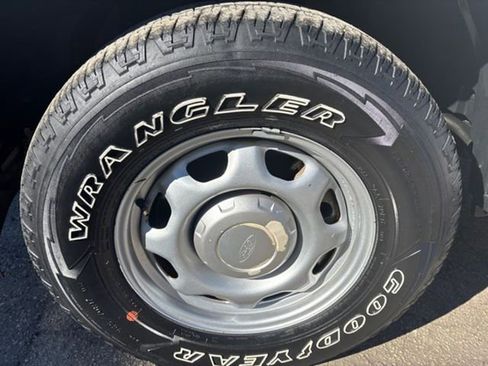 Used 2020 Ford F150 XL w/ Equipment Group 101A Mid image 10