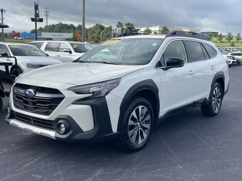 Used 2024 Subaru Outback Limited XT AWD/4WD image 3