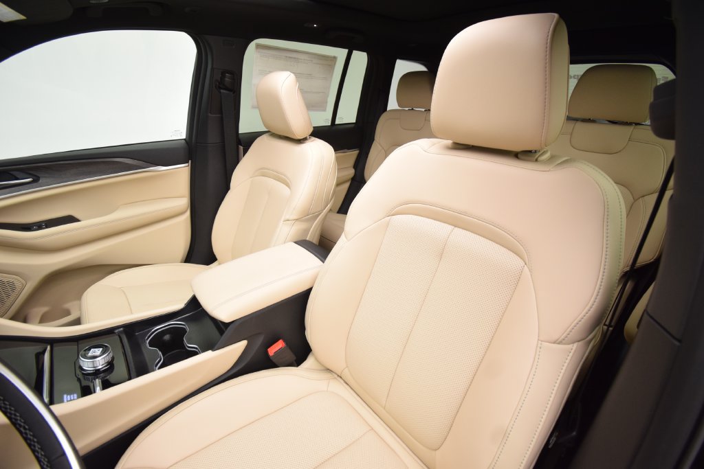 New 2027 Jeep Grand Cherokee Limited AWD/4WD image 35