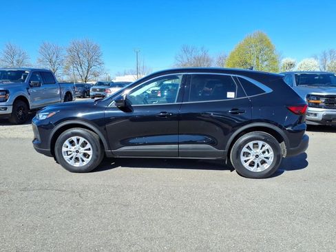 Used 2023 Ford Escape Active w/ Tech Pack #2 image 2
