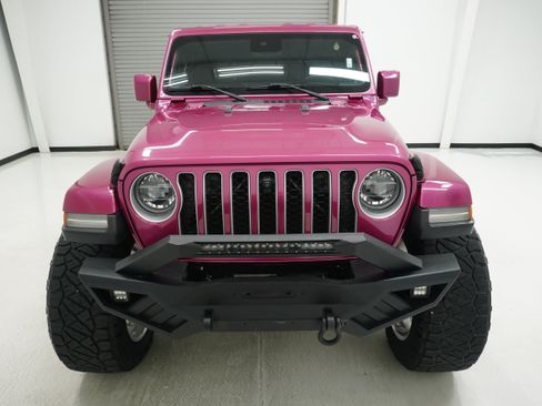 Used 2021 Jeep Wrangler Unlimited Sahara AWD/4WD image 2