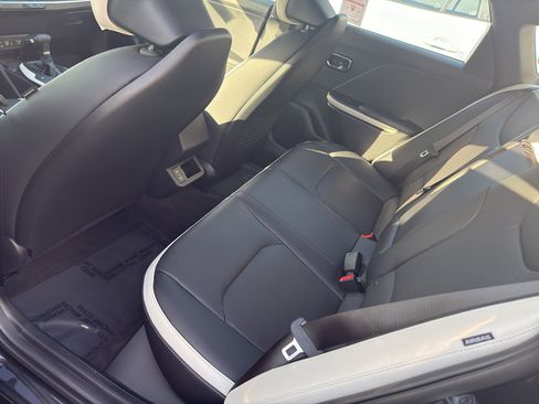 New 2025 Kia K4 GT-Line image 17