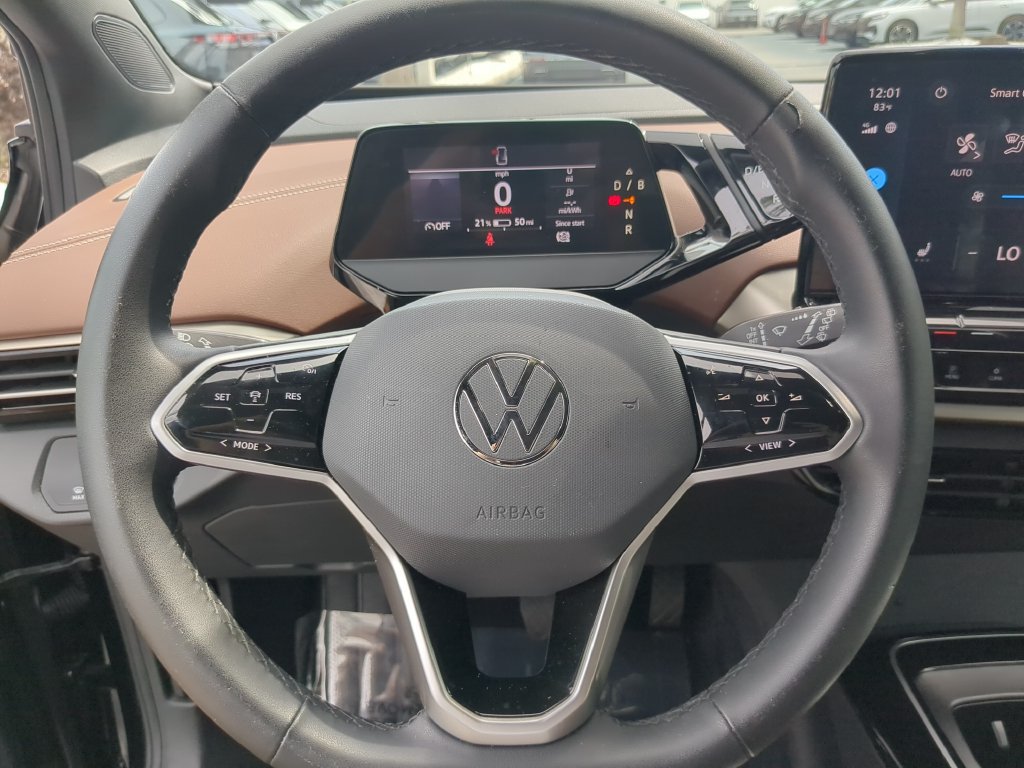 Certified 2023 Volkswagen ID.4 Pro AWD/4WD image 30
