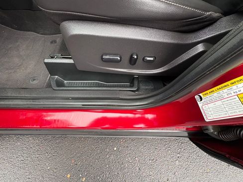 Certified 2019 Ford Escape Titanium w/ U9j03 - Titanium Tow Package image 12