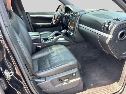 Used 2010 Porsche Cayenne AWD/4WD image 13