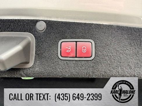 Used 2017 Mercedes-Benz S 550 Sedan w/ Premium Package image 32