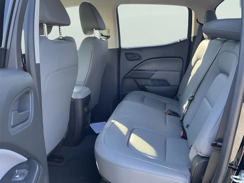 Used 2022 Chevrolet Colorado W/T w/ Custom Special Edition image 32