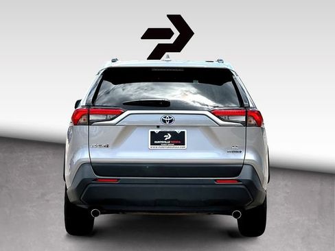 Used 2024 Toyota RAV4 LE AWD/4WD image 7
