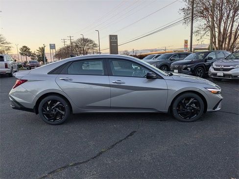 New 2026 Hyundai Elantra Sport image 3