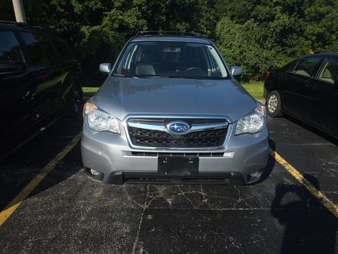 Used 2014 Subaru Forester 2.5i Limited AWD/4WD image 2