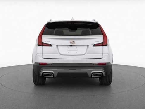 Used 2019 Cadillac XT4 Premium Luxury w/ Enhanced Visibility Package FWD image 6