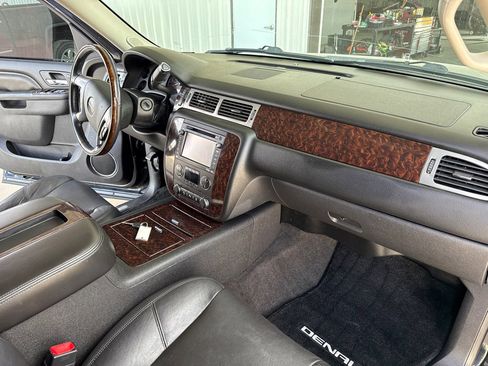 Used 2008 Buick Enclave CXL w/ Entertainment Package #4 image 10