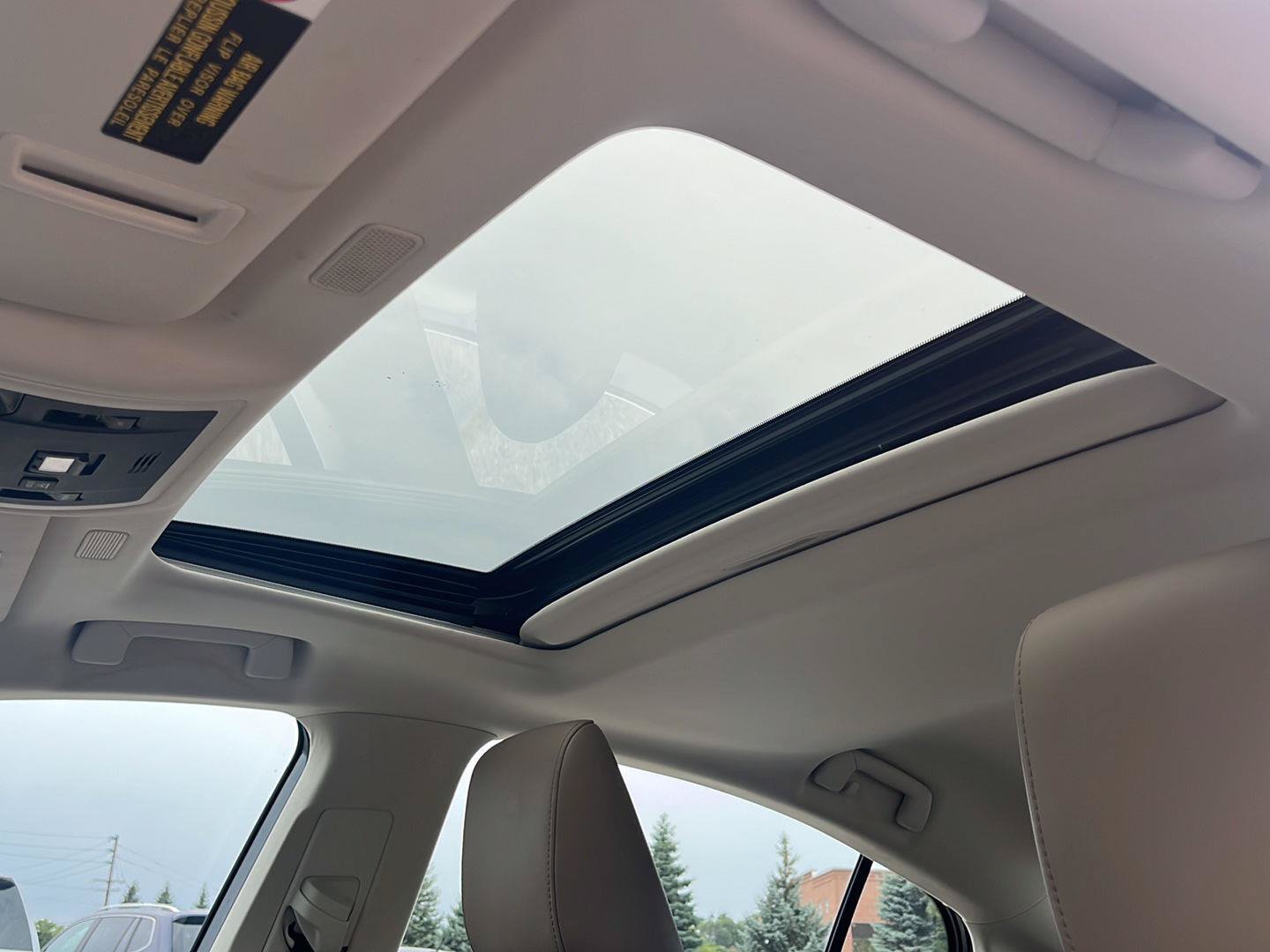 Used 2020 Lexus ES 350 w/ Premium Package FWD image 5