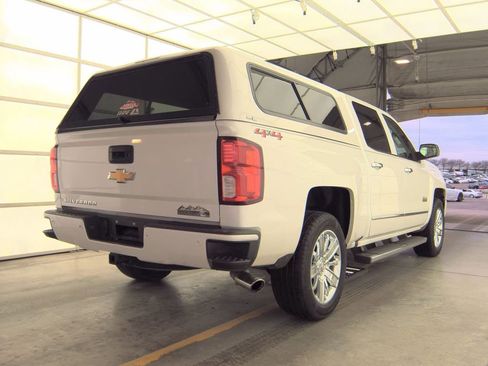 Used 2018 Chevrolet Silverado 1500 High Country image 8