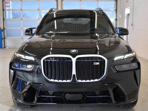 New 2026 BMW X7 M60i image 3