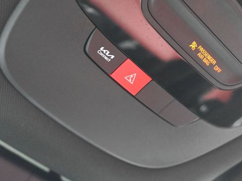 Used 2025 Kia K5 GT-Line w/ GT-Line Premium Package image 23