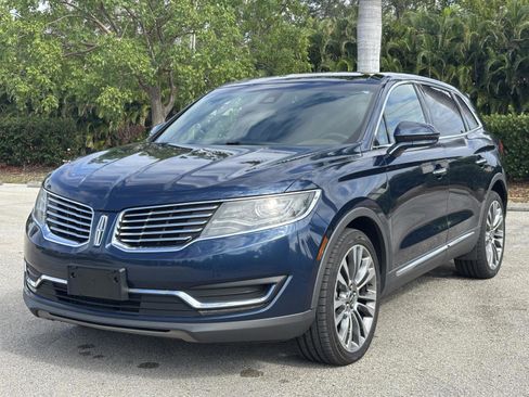 Used 2017 Lincoln MKX Reserve w/ Driver Assistance Package image 2