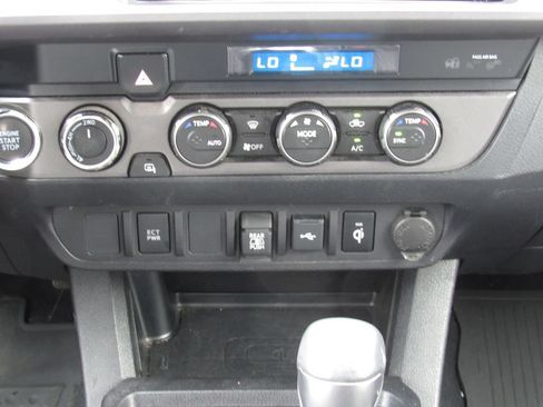 Certified 2023 Toyota Tacoma TRD Off-Road w/ Black Out Package (TMS) AWD/4WD image 30