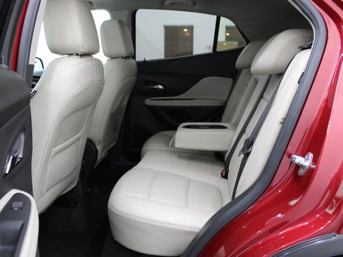 Used 2019 Buick Encore Essence FWD image 8