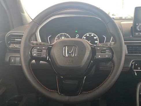 Certified 2025 Honda Pilot Sport image 12