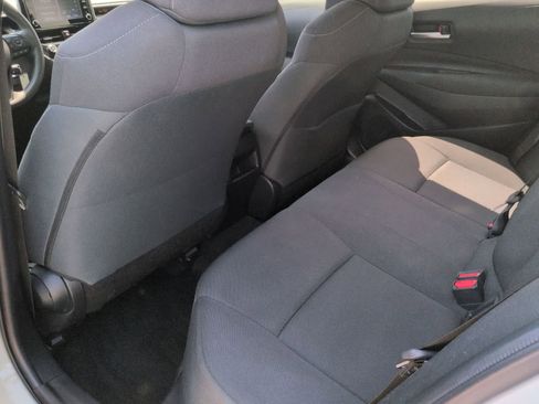 Used 2020 Toyota Corolla LE FWD image 19