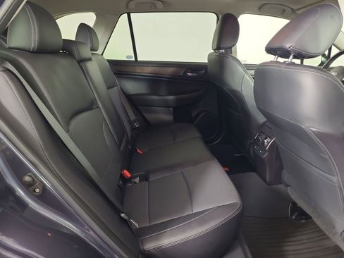 Used 2017 Subaru Outback 2.5i Limited AWD/4WD image 23