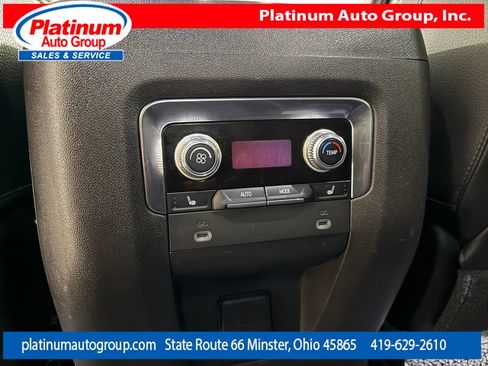 Used 2021 GMC Yukon Denali w/ Denali Premium Package AWD/4WD image 31