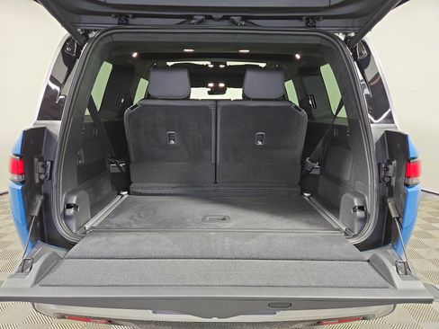 Used 2023 Rivian R1S Adventure AWD/4WD image 15