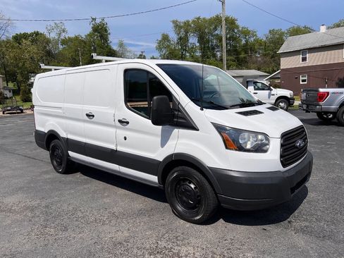 Used 2015 Ford Transit 150 130 Low Roof RWD image 3