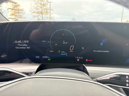 New 2025 Cadillac Lyriq Luxury image 34