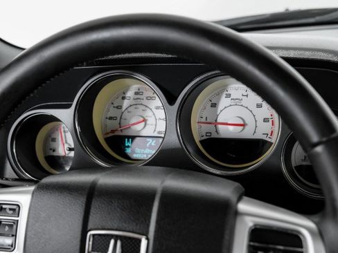 Used 2011 Dodge Challenger R/T RWD image 16
