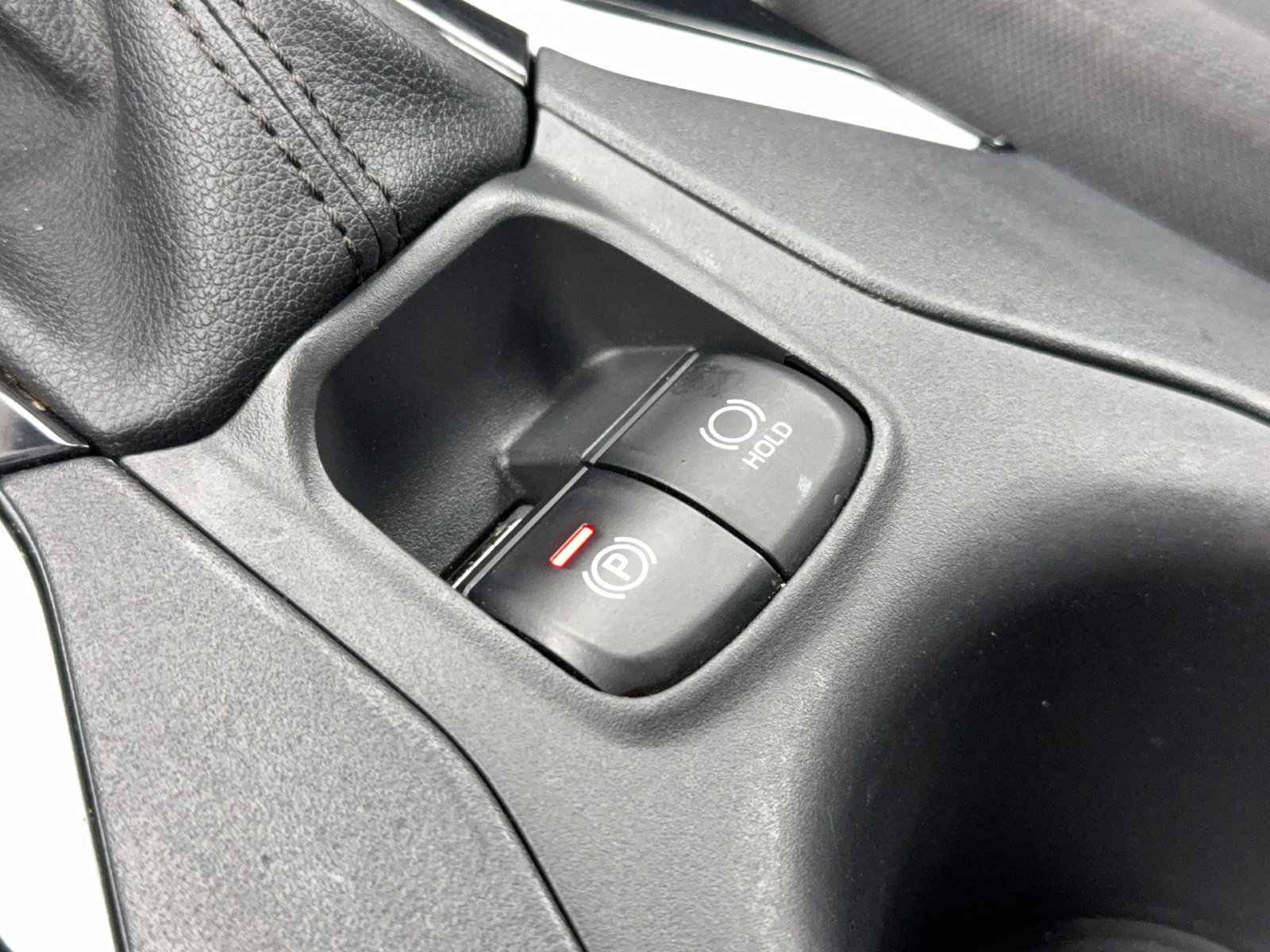 Used 2023 Toyota Corolla Cross LE FWD image 28