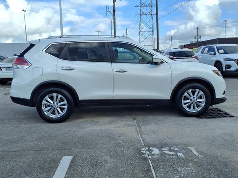 Used 2014 Nissan Rogue SV w/ SV Premium Package FWD image 25