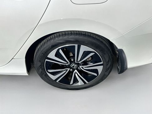 Used 2017 Honda Civic EX-L image 11