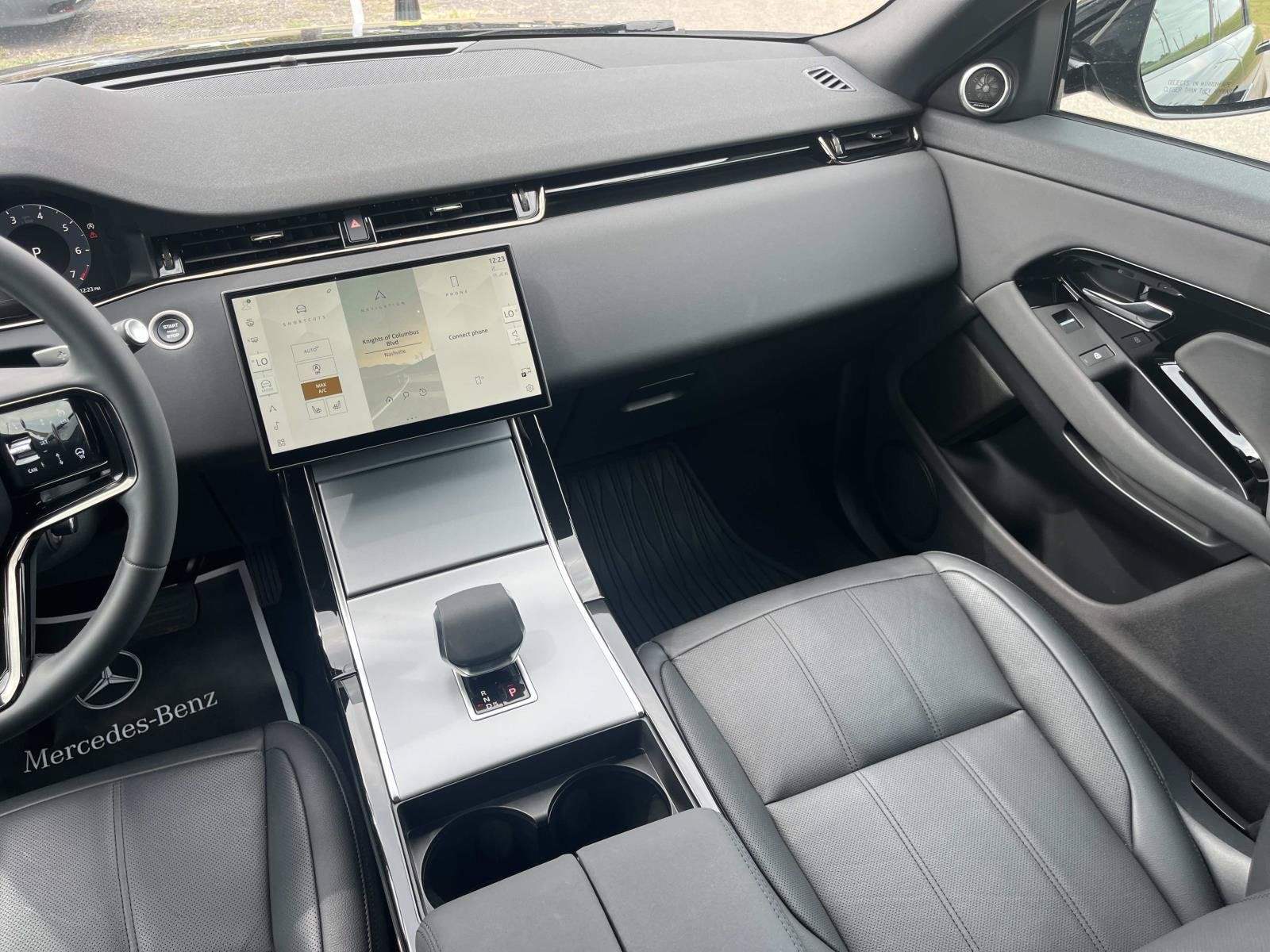 Used 2024 Land Rover Range Rover Evoque S AWD/4WD image 15