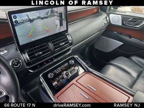 Used 2022 Lincoln Navigator L Reserve AWD/4WD image 12