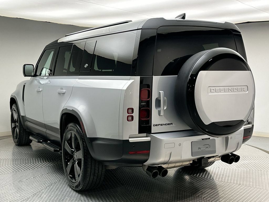 Used 2024 Land Rover Defender 130 S AWD/4WD image 11
