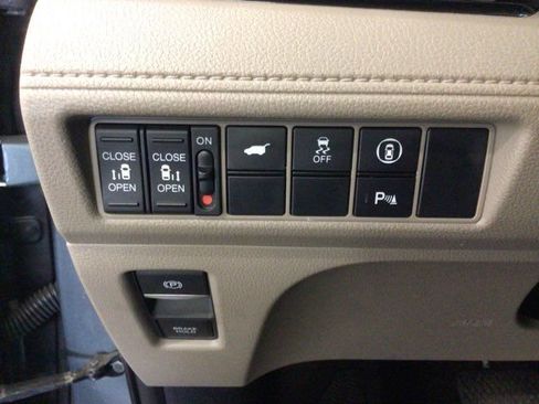 Used 2021 Honda Odyssey Elite image 15